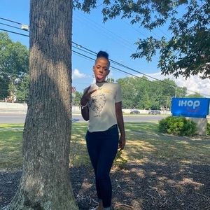 Meet your Posher, Melissa